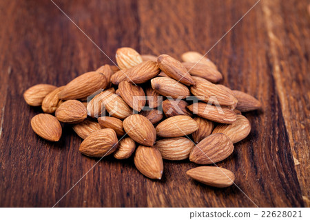 almond 22628021