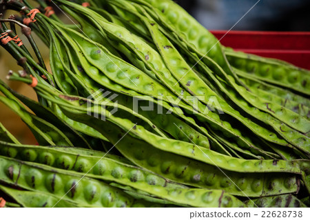 Traditional asian market 22628738