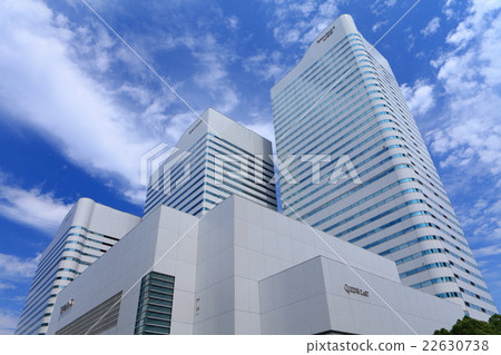 Queens Square Yokohama 22630738