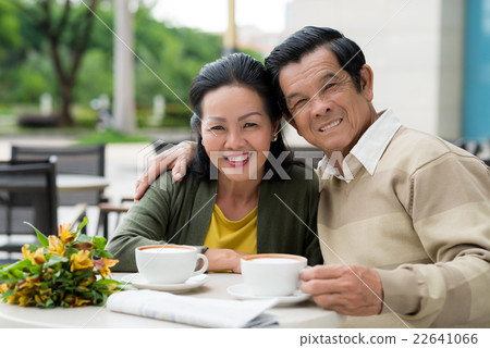 Happy couple Happy couple 22641066