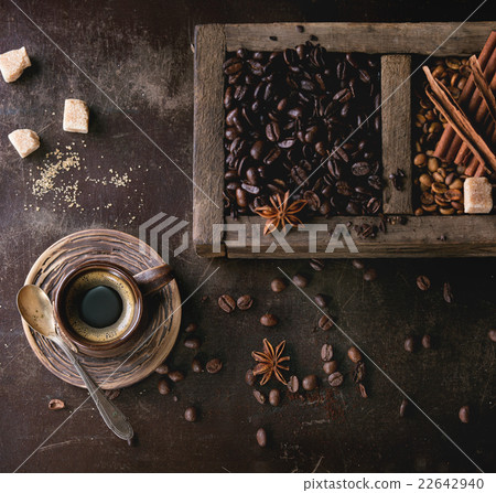 Variation of coffee beans 22642940