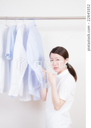 房間乾燥的女人 房間乾燥的女人 22645852