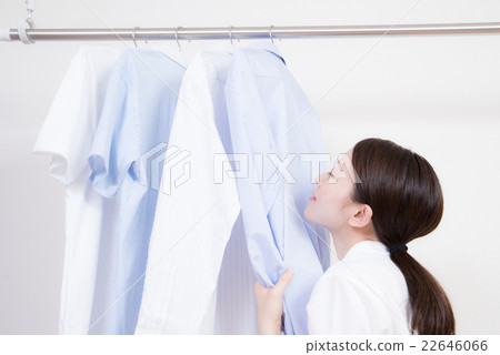 Room drying women 22646066