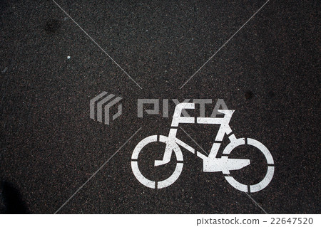 Bicycle road sign on road 22647520