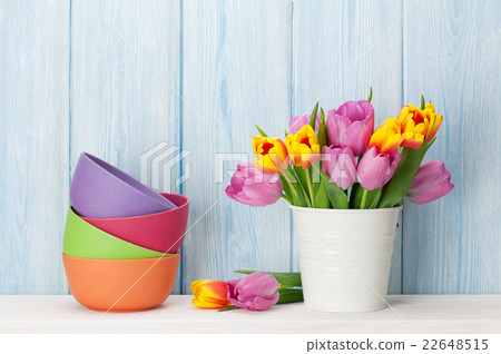 Fresh pink tulip flowers bouquet Fresh pink tulip flowers bouquet 22648515