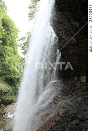 閃電瀑布（高山村） 22658488