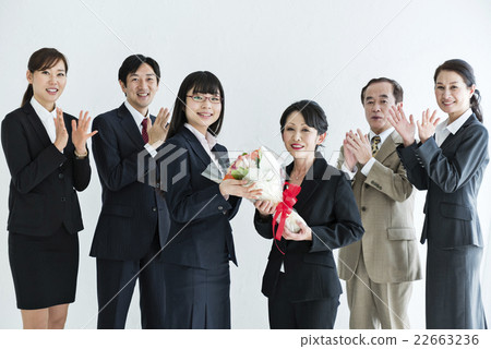 Large number of people lifestyle 22663236
