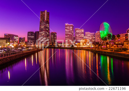 Evening scenery of Minato Mirai 22671196
