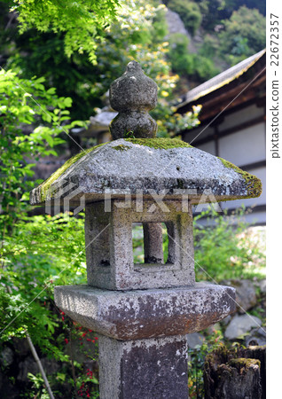 Stone lantern of Matsuo Taisha -3 22672357