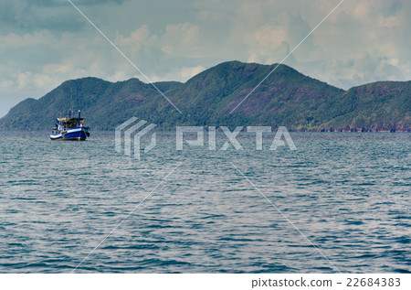 Boat in the ocean Boat in the ocean 22684383