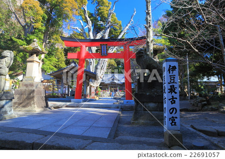 伊豆白濱神社 22691057