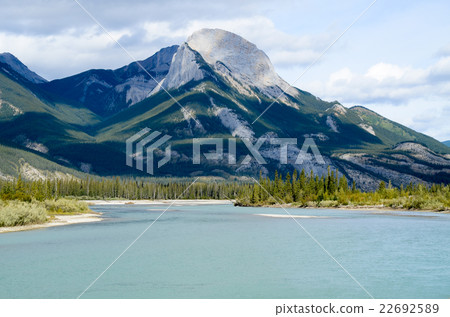 Fall landscape of Canadian Rocky Jasper 22692589