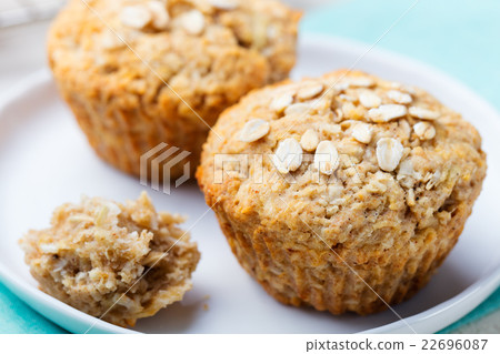 Healthy vegan oat muffins, apple and banana cakes 22696087