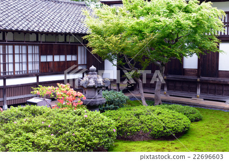 Takaoka Yuriyuri Temple 22696603