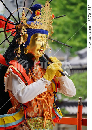 Many parts diving 22701811