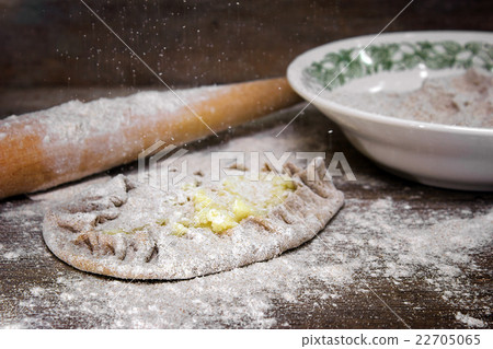 Production of Karelian wickets Production of Karelian wickets 22705065