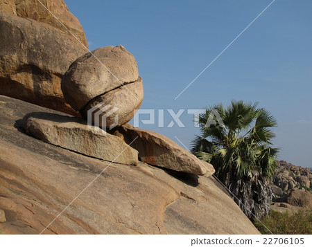 Balancing granite boulder 22706105