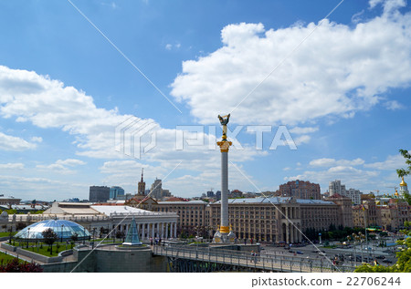 Independence square in Kyiv 22706244