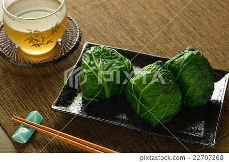Hiroshima greens rice ball Hiroshima greens rice ball 22707268
