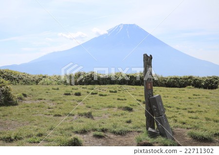 Yamanashi Yamanashi Ryugagake mountain top of Mt. Fuji 22711302