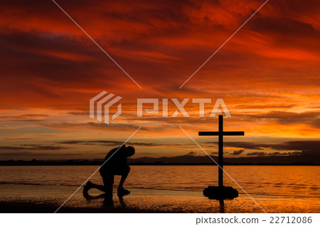 Red Dawn Praying 22712086