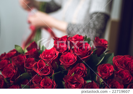 玫瑰花束 22719607