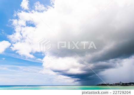 海，雲，景觀。沖繩，日本，亞洲。 22729204