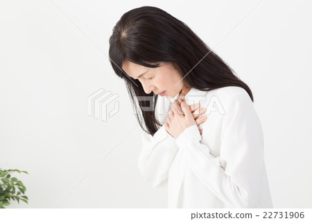 A woman with poor health 22731906