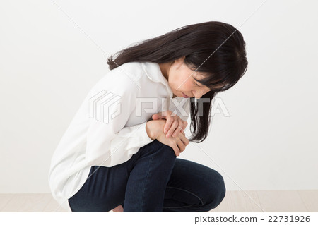 A woman with poor health 22731926