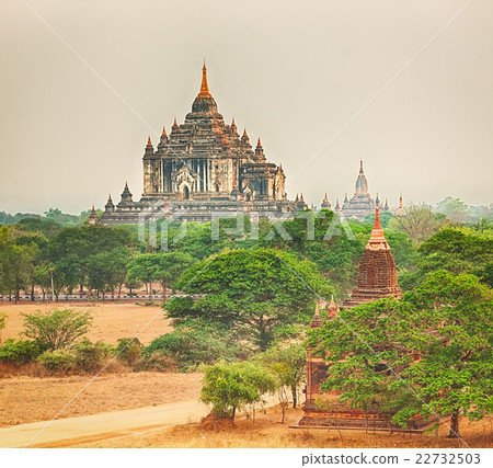 View from the Shwesandaw pagoda. Panorama View from the Shwesandaw pagoda. Panorama 22732503