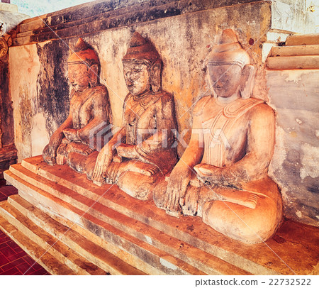 Buddha statues at Takhaung Mwetaw Paya in Sankar. Buddha statues at Takhaung Mwetaw Paya in Sankar. 22732522
