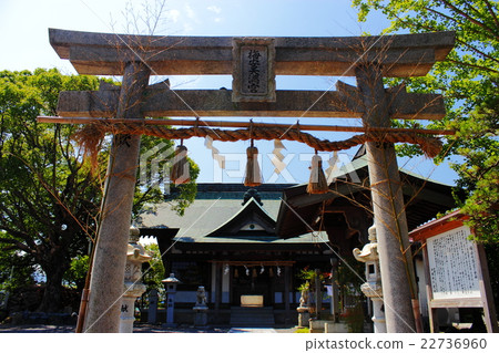 Ume's Tenman-gu Shrine of the middle city 22736960