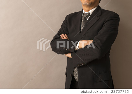 Businessmen with arms 22737725
