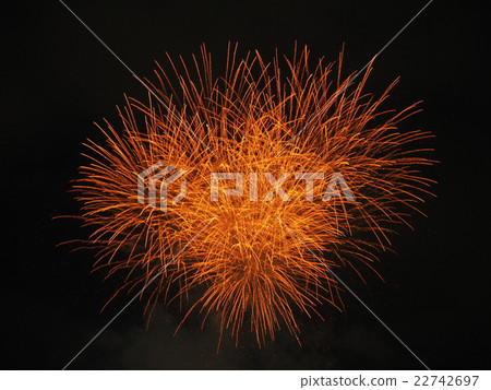 Star Mine using a beautiful fireworks with a single orange in the Jingu Gaien Fireworks display Star Mine using a beautiful fireworks with a single orange in the Jingu Gaien Fireworks display 22742697
