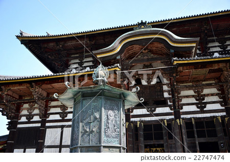 東大寺八角八角燈和大佛像(2016.4) 東大寺八角八角燈和大佛像(2016.4) 22747474