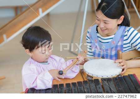 護士 木琴 演奏 22747962