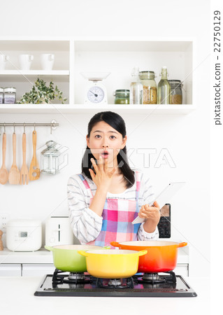 Housewife (kitchen - tablet) Housewife (kitchen - tablet) 22750129