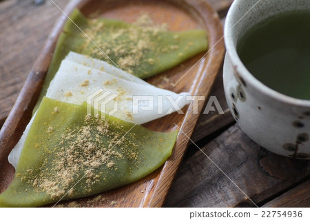 溫暖的綠茶、抹茶和白巧克力八橋 22754936