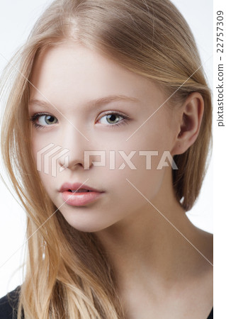 beautiful blond teen girl portrait beautiful blond teen girl portrait 22757309