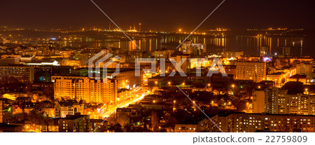 nightlife Russia, city of Saratov with Volga River 22759809