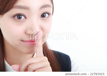 悄悄地......看著鏡頭 22763423