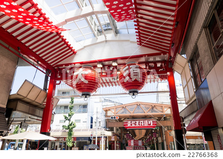 Nagoya's Osu shopping street Nioen gate Honcho intersection near 22766368