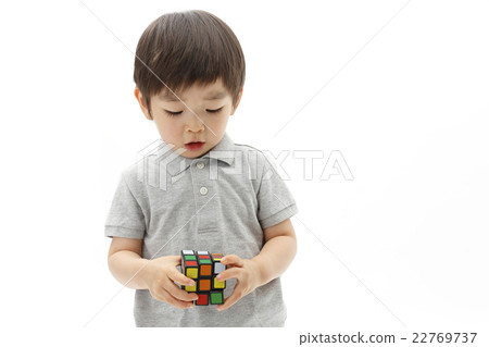 play rubik's cube