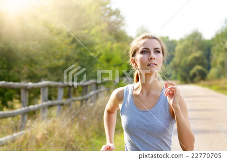 Young jogging woman Young jogging woman 22770705