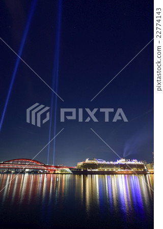 Kobe Port Quantum of the Seas 22774143