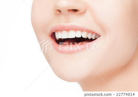 Beautiful and healthy woman smile, close-up 22774814
