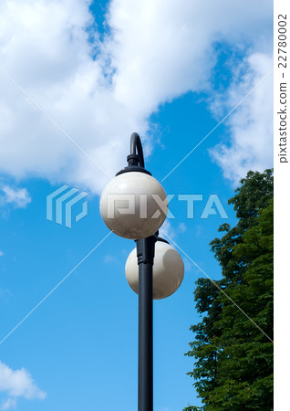 Street lights in the city 22780002