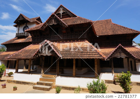 Pad Manor Babrum Palace Pad Manor Babrum Palace 22781377
