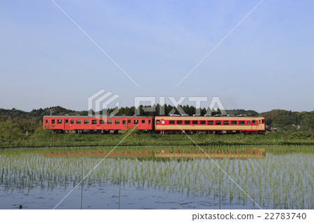 Isuimi Railway Kiha 52 + Kiha 28火車和水鏡 22783740