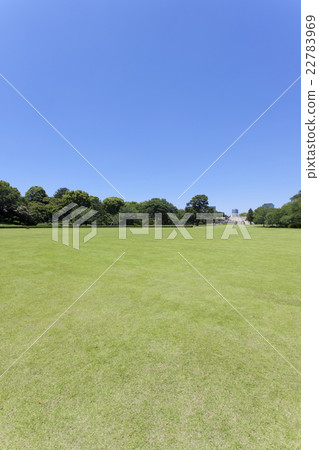 The square of the Imperial Palace East Gardens The square of the Imperial Palace East Gardens 22783969